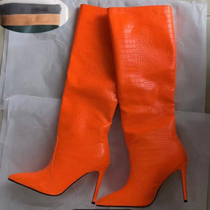 Pointed Slipon Tube Boots