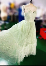 Load image into Gallery viewer, Hearty Prom Dresses