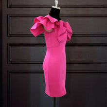 Carica l'immagine nel visualizzatore di Gallery, Ruffles Bowtie Bodycon Dress