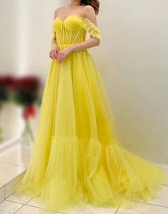 Yellow Tulle Sweetheart Prom Gown