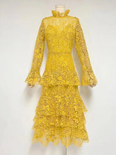 Cargar imagen en el visor de la galería, Lace Tiered Ruffle Dress