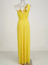 Carica l&#39;immagine nel visualizzatore di Gallery, High Split Hollow Out Evening Dress