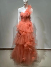 Carica l&#39;immagine nel visualizzatore di Gallery, Mesh Peach Fuzz Fairy Dress