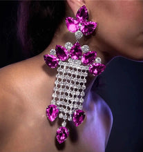 Carica l&#39;immagine nel visualizzatore di Gallery, Large Tassel Rhinestone Earrings