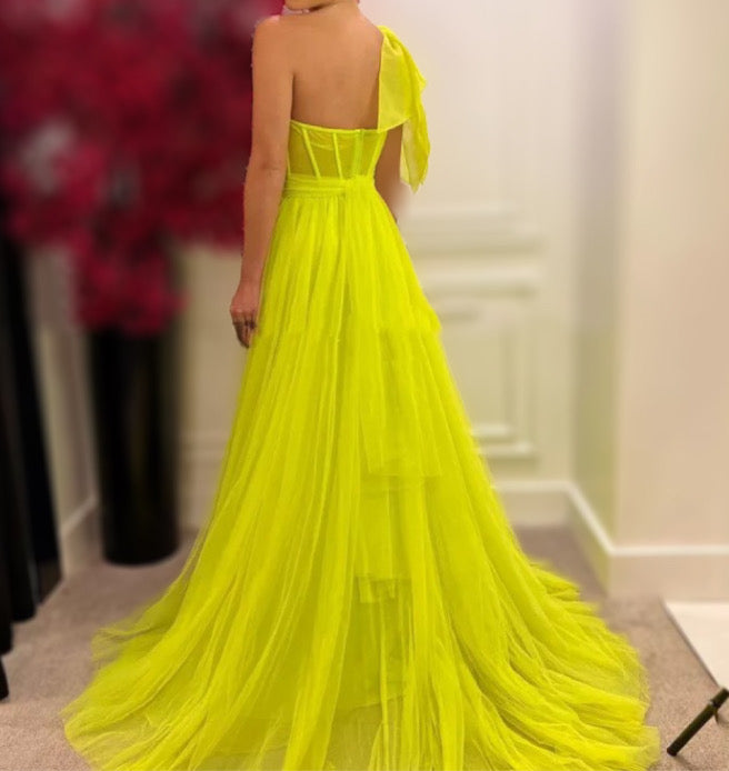 OneShoulder Tulle Prom Gowns