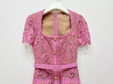 Carregar imagem no visualizador da galeria, Pink Square Collar Lace Mid-length Dress