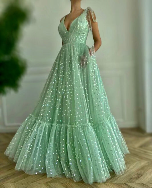 Hearty Long Tulle Prom Gown