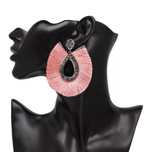 Carregar imagem no visualizador da galeria, Silk Tassel Rhinestone Bohemia Earrings