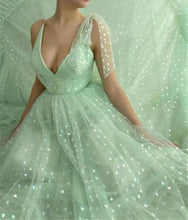 Carica l&#39;immagine nel visualizzatore di Gallery, Hearty Long Tulle Prom Gown