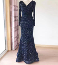 Carregar imagem no visualizador da galeria, Mermaid Sequin Velvet Belt Gown