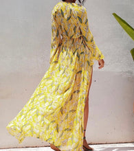 Carica l&#39;immagine nel visualizzatore di Gallery, Deep V-Neck Chiffon Print Jumpsuit
