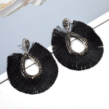 Carregar imagem no visualizador da galeria, Silk Tassel Rhinestone Bohemia Earrings