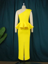 Carica l&#39;immagine nel visualizzatore di Gallery, Yellow Ruffles Peplum Set