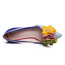 Load image into Gallery viewer, Flowers Luxury Pumps
