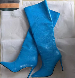 Pointed Slipon Tube Boots
