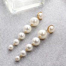 Carregar imagem no visualizador da galeria, Pearl Dangle Clip On Earrings