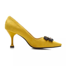 Charger l&#39;image dans la galerie, Suede Flower Rhinestones Pumps