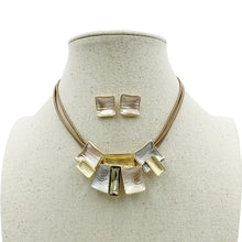Load image into Gallery viewer, Multiple Squares Shape Choker Necklace