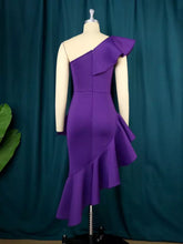 Carregar imagem no visualizador da galeria, Purple One Shoulder Ruffles Dress