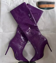 Cargar imagen en el visor de la galería, Pointed Slipon Tube Boots