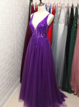 Charger l&#39;image dans la galerie, Beading Crystal High Splits Gown