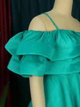 Charger l&#39;image dans la galerie, Green Ruffles Peplum Spaghetti Top