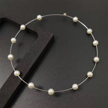 Carregar imagem no visualizador da galeria, Pearl Big Hoop Earrings