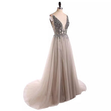 Charger l&#39;image dans la galerie, Beading Crystal High Splits Gown