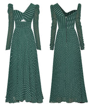 Cargar imagen en el visor de la galería, Green Runway Dot Hollow Out Dress