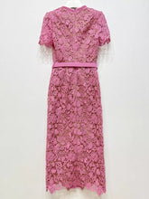 Carregar imagem no visualizador da galeria, Pink Square Collar Lace Mid-length Dress