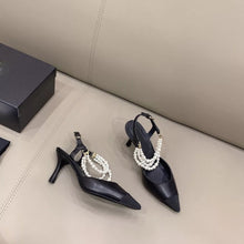 Load image into Gallery viewer, String Bead Pointed Toe Heels