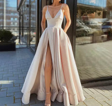 Cargar imagen en el visor de la galería, Deep VNeck Side Slit Prom Evening Gown