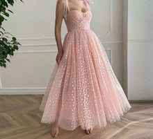 Cargar imagen en el visor de la galería, Hearty Prom Dresses