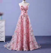Cargar imagen en el visor de la galería, Appliqués Flower Lace Up Prom Dress
