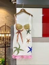 Carregar imagem no visualizador da galeria, Luxury White Sequinned  Mini Dress