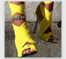 Load image into Gallery viewer, Cross-Tied Sandals