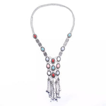 Load image into Gallery viewer, Metal Tassel Necklace