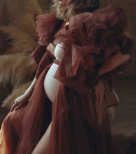 Charger l&#39;image dans la galerie, Maternity Sheer Ruffled Tulle Robe Dress