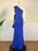 Carregar imagem no visualizador da galeria, Blue Shiny Ruffle Bodycon Evening Dress