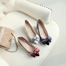 Load image into Gallery viewer, Bow Slipon Block Heels Pumps