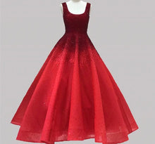 Cargar imagen en el visor de la galería, Crystal A-Line Ball Gown
