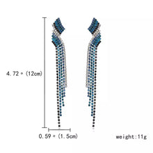 Carica l&#39;immagine nel visualizzatore di Gallery, Blue Tassel Drop Earrings