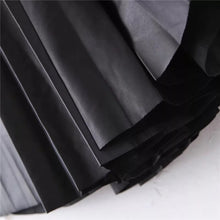 Carica l&#39;immagine nel visualizzatore di Gallery, Stylish PU Leather Pleated Skirt with Belt