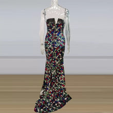 Carica l&#39;immagine nel visualizzatore di Gallery, Mermaid Geometric Sequins Gown