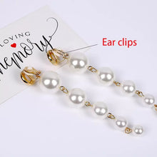 Carregar imagem no visualizador da galeria, Pearl Dangle Clip On Earrings